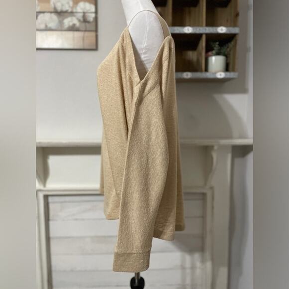 Soft Surroundings Cold Shoulder Mixed Media L Shiny Glitter Effect - Picture 5 of 10